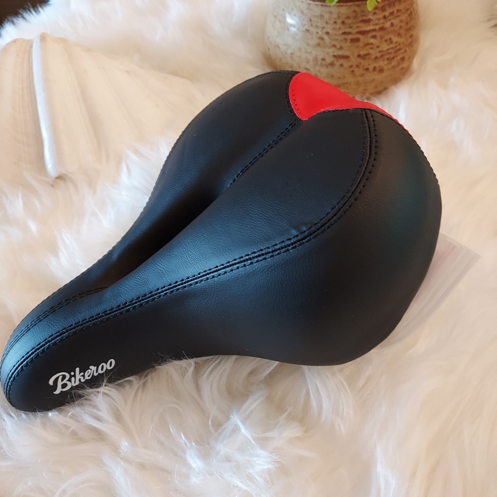 Ladies Comfort Bike Seat by Bikeroo: Sized for a Women. - Picture 5 of 8